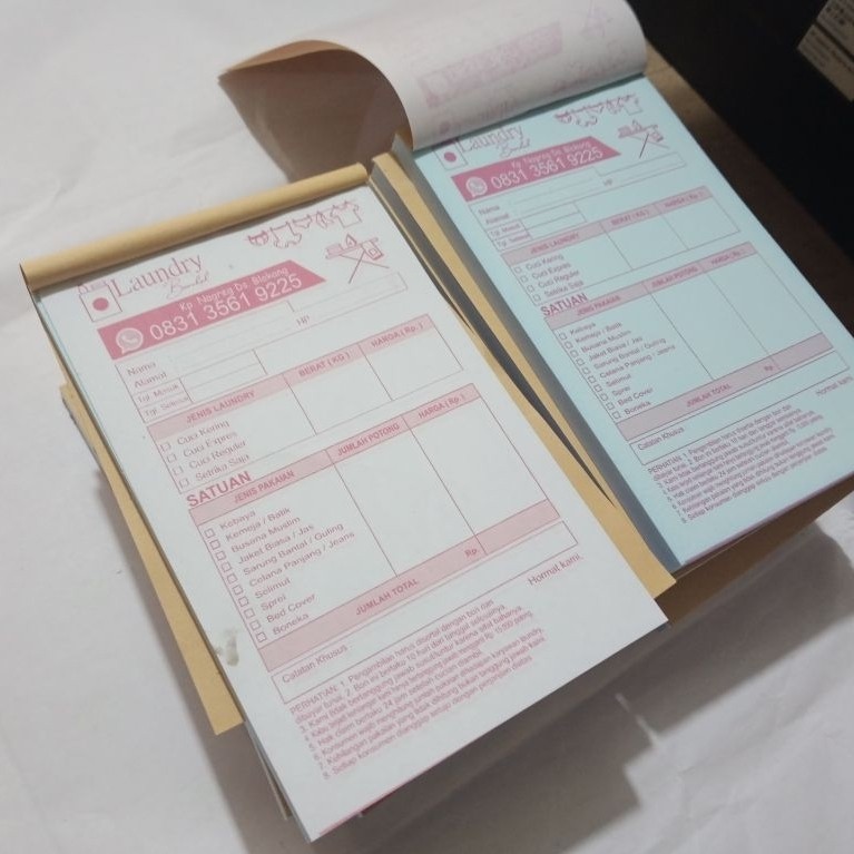 paket nota laundry 20 buku  2 rangkap