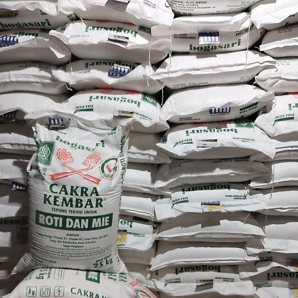 tepung terigu cakra kembar 25kg