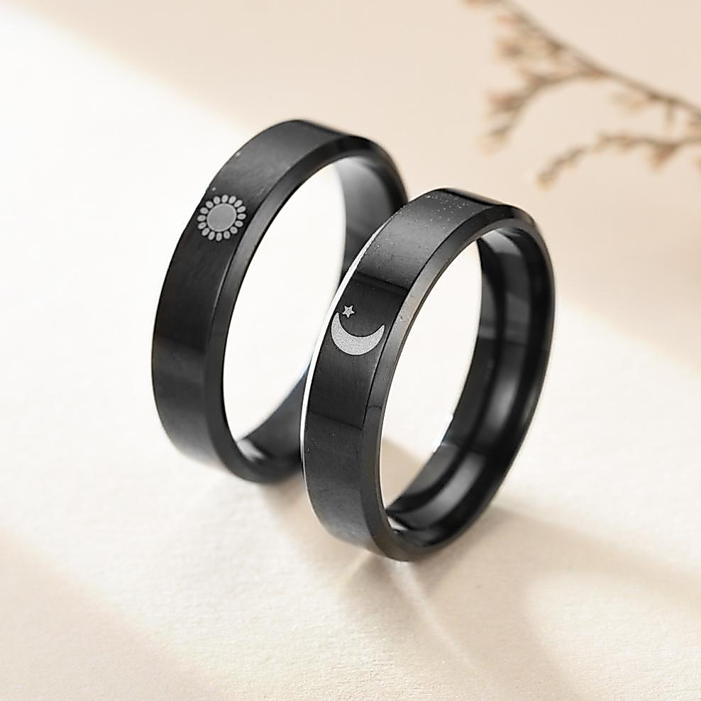 100% AMAN Cincin Hitam Titanium Pria Wanita Couple Matahari Moon Sun Ring C485 KEKINIAN