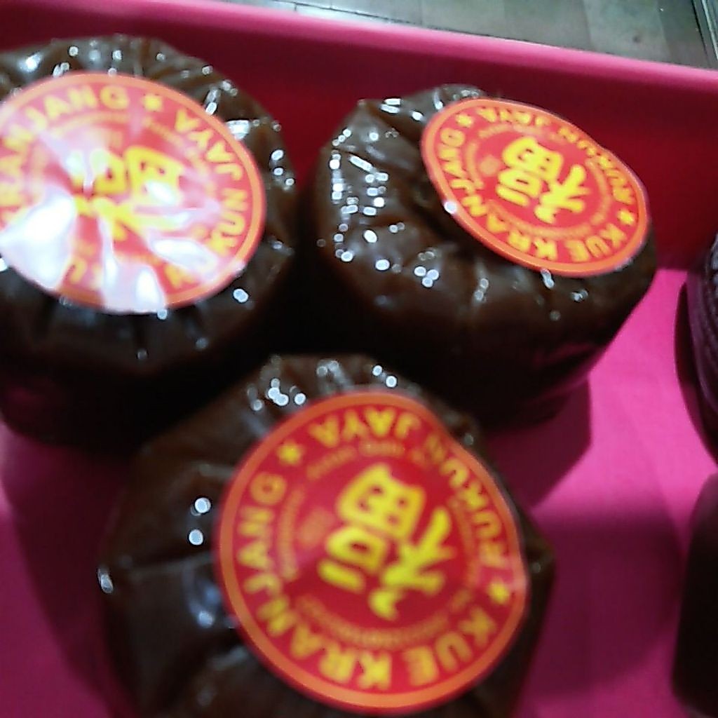 Kue ranjang asli pekalongan/ Dodol imlek/Dodol keranjang/ kue keranjang.