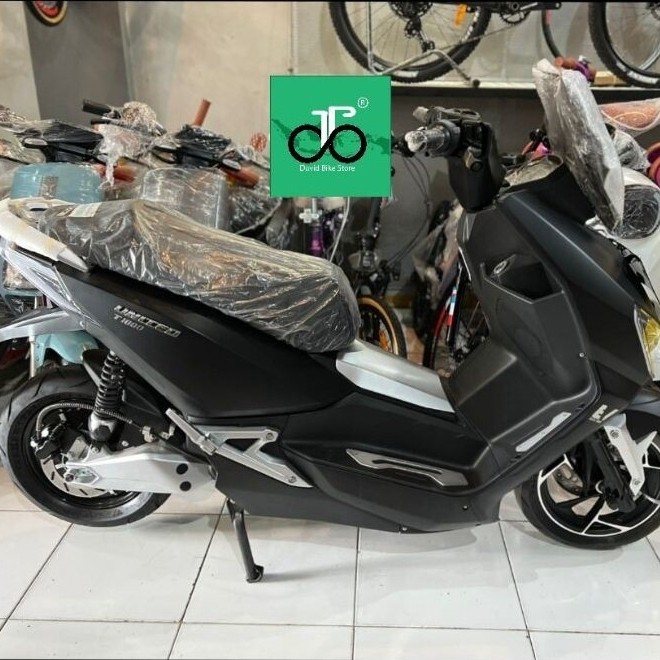 Sepeda Motor Listrik United E-Motor T1800