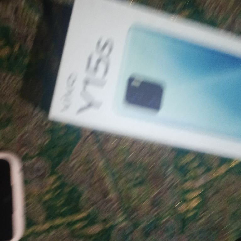 Sel hp vivo y15s minus retakan lcd lainnya bagus ram 3/64 pemakaian 11 bulan