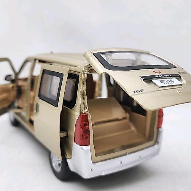 Diecast El Mobil Bus Wuling 124