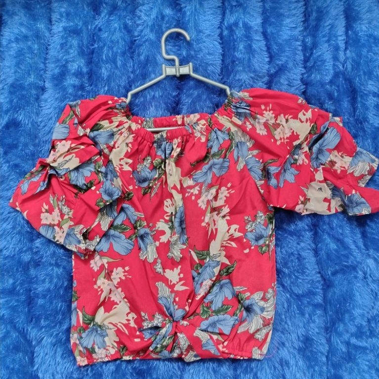 Preloved Blouse Bunga Sabrina Murah