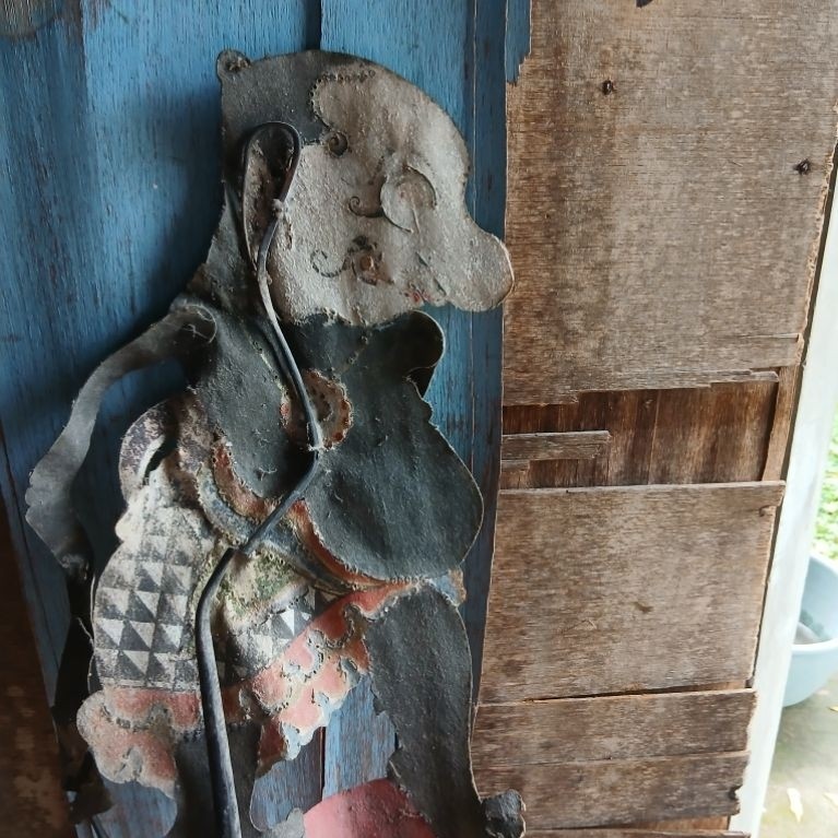 Hiasan dinding wayang kulit bagong 175rb jadul antik vintage lawas display dianggap mati