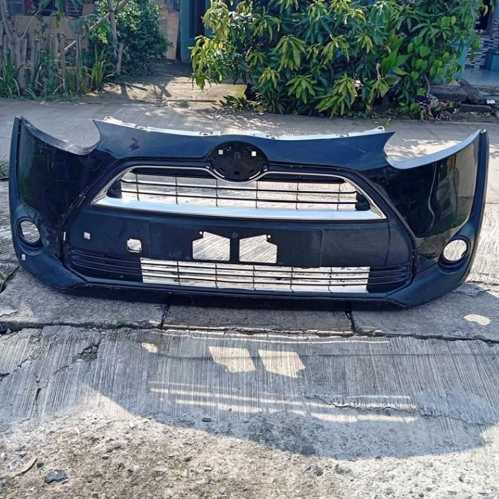 bumper bemper depan sienta original