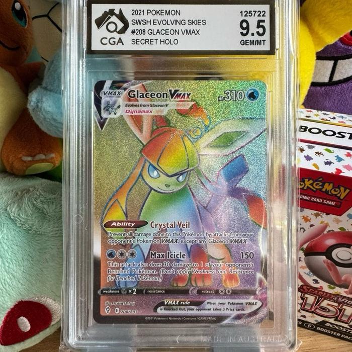 2021 Pokemon Glaceon VMAX Secret Holo Evolving Skies CGA 9.5 EN