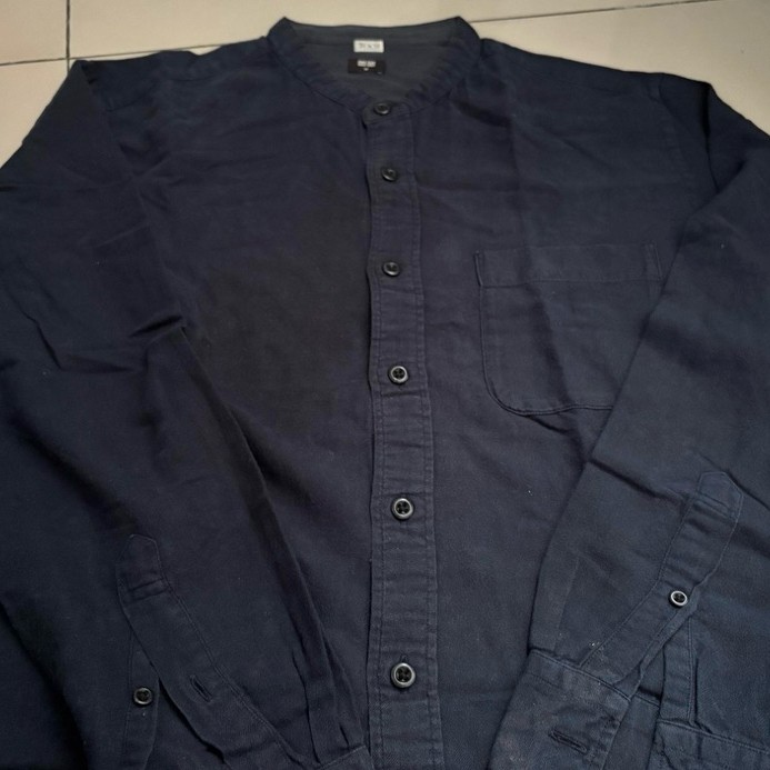 Uniqlo shanghai navy size M fit L original