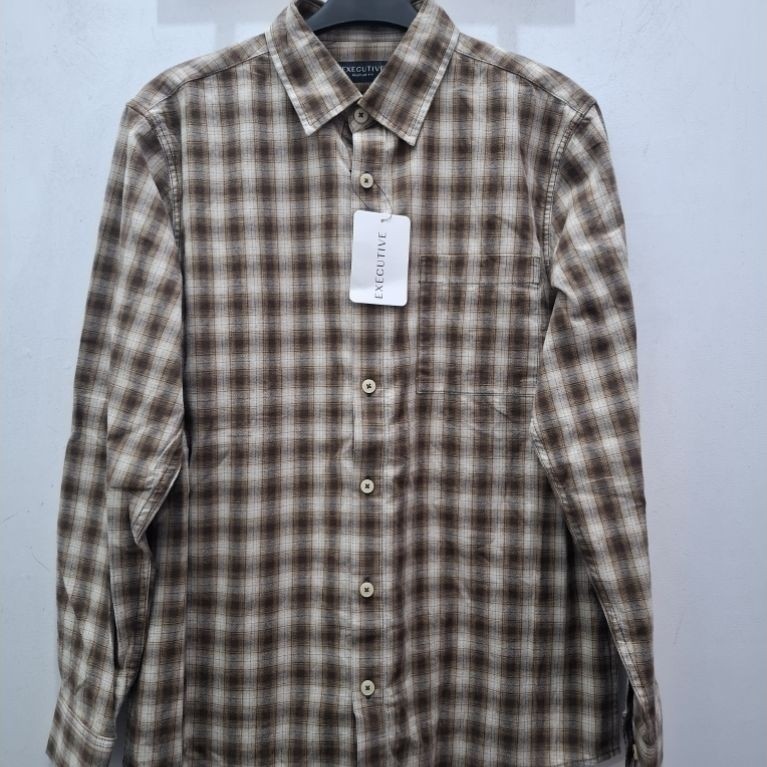 EXECUTIVE KEMEJA PRIA LENGAN PANJANG REGULER FIT ORIGINAL