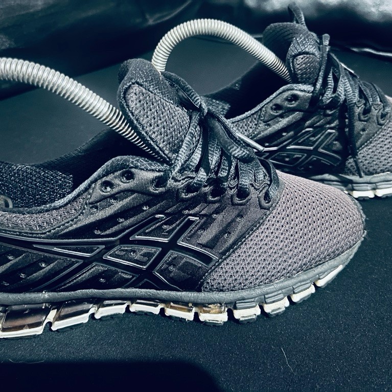 PRELOVED - ASICS GEL QUANTUM 360 size 36