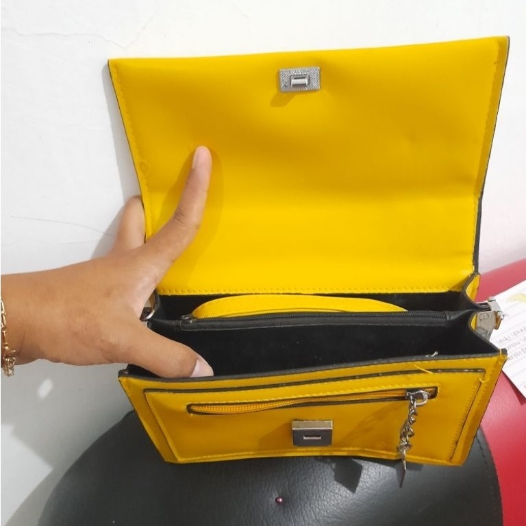 NYK Bags Tas Selempang Wanita