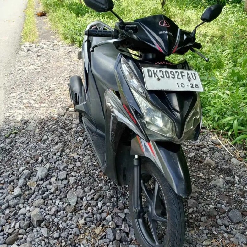 Motor Honda Vario Injek Tahun 2013 Lengkap STNK BPKB On