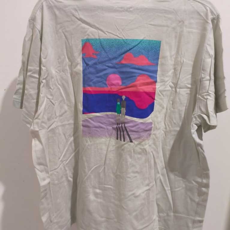 ALV Yoasobi X UT Uniqlo - Halzion 3XL (Japan only size)