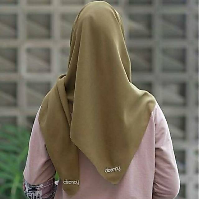 Deenay polos bordir