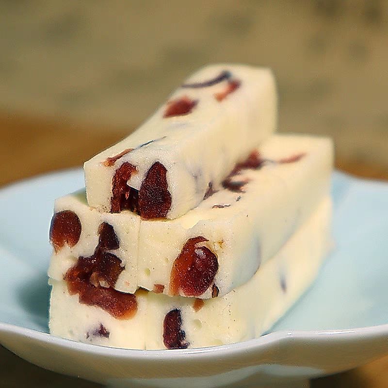 Milk Nougat Cranberry 80 Gram - Permen Milk Nougat Susu Nogat Dijamin HALAL