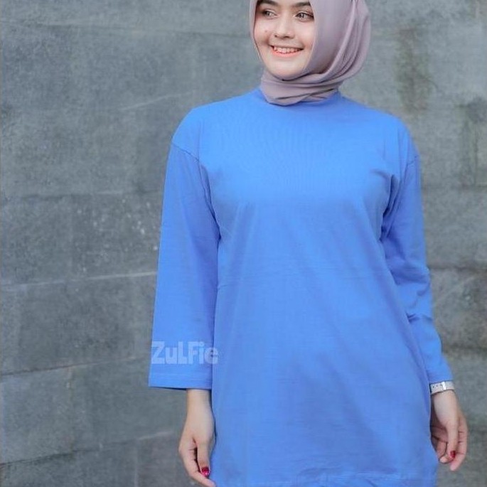 Kaos Oversize Wanita Panjang Basic Polos Biru Muda Lengan 7/8 Belah Pinggir Atasan Jumbo Dewasa Musl