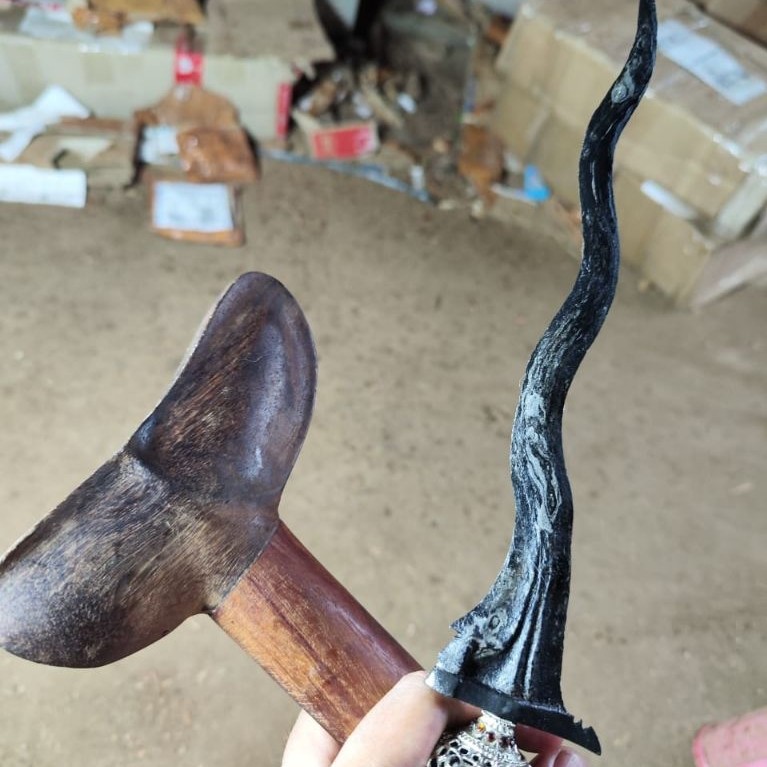 Keris Luk Sepuh Kuno Warangka Gayaman Yogyakarta Jogja Mendak Selut Perak Tosan Aji Asli