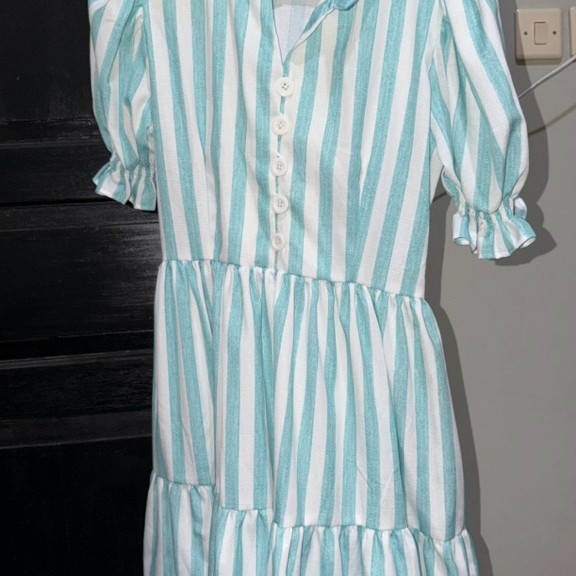 Dress shandy aulia collection preloved