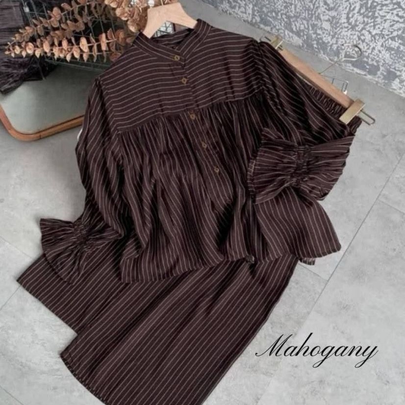 setelan kekinian/setelan terbaru/setelan wanita/talia set/ootd/setelan viral/setelan celana
