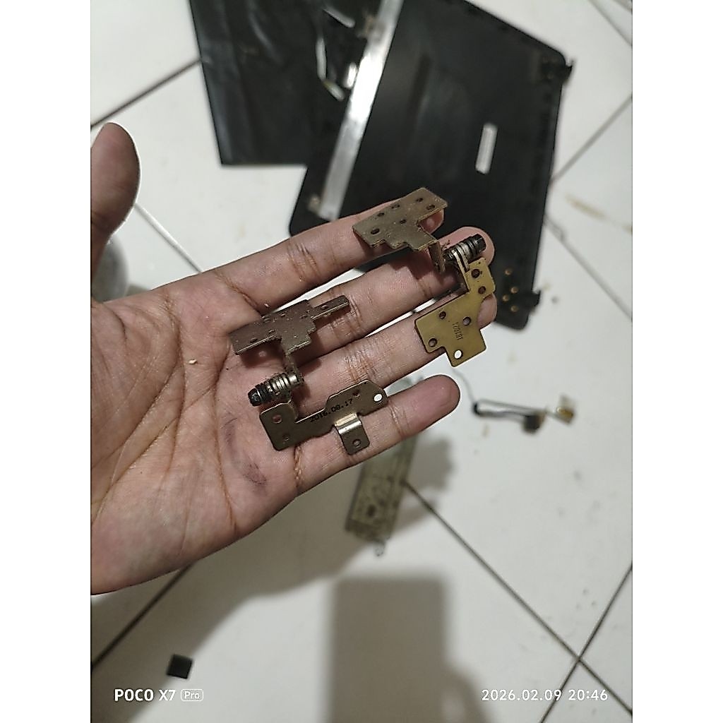 engsel laptop x441 x441s x441n x441m x441b x441u ori