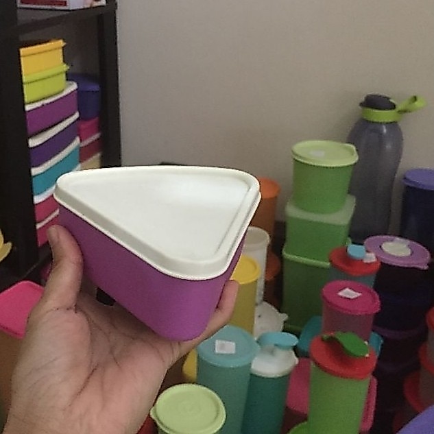 Base Segitiga Tupperware Original Second