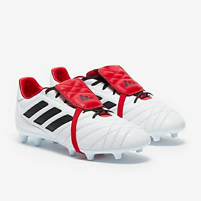 Sepatu Bola Copa Gloro