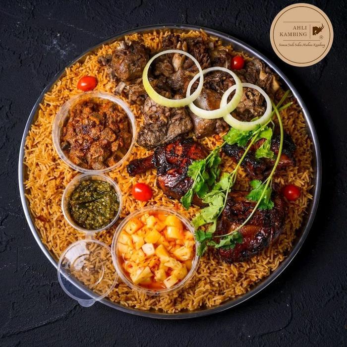 Tampah Spesial -Nasi Kebuli/Mandhi Lauk Mix Kambing Goreng -Ayam - Nasi Kebuli, Tampah 4 porsi