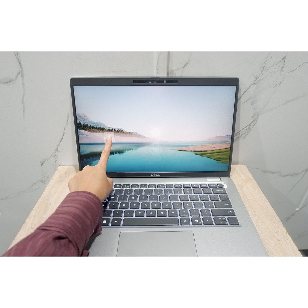 Dell Latitude 5450 Touchscreen Intel Core Ultra 5 135U Ram 16Gb Ssd 512Gb