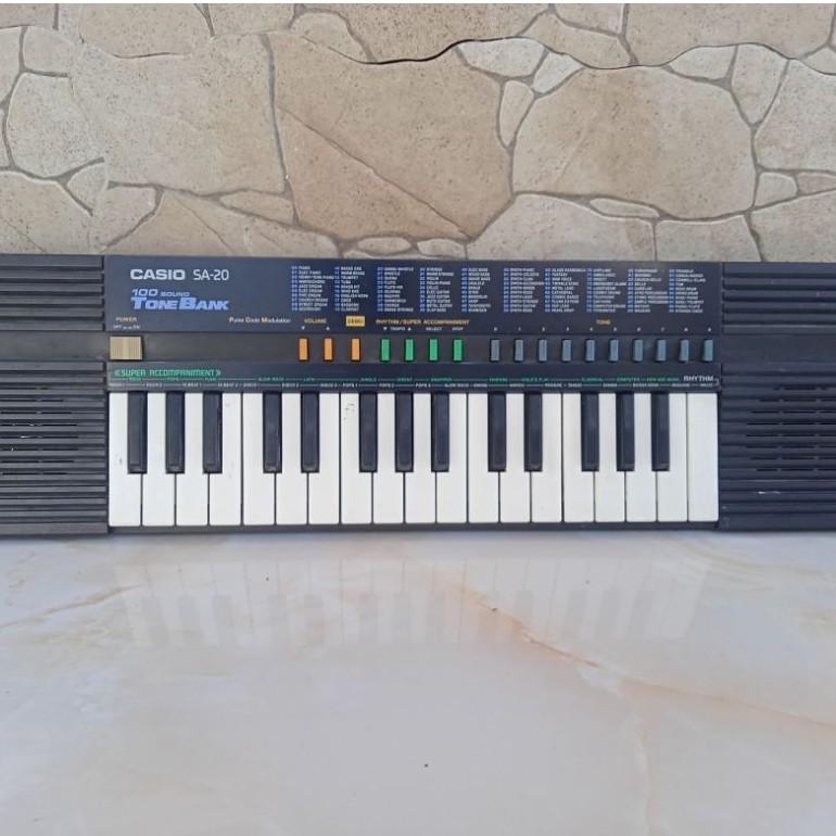 Piano CASIO SA20