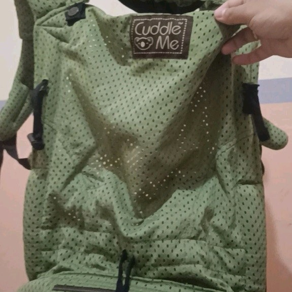 cuddle me preloved gendongan levana