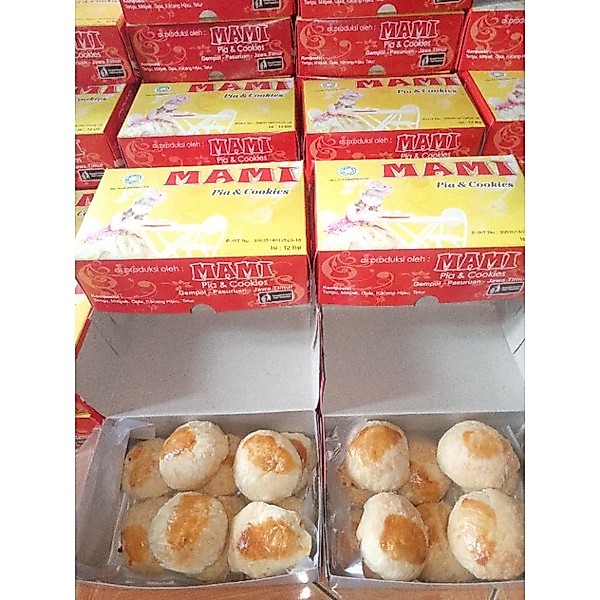 Kue Pia Mami Bakpia Isi Kacang Hijau