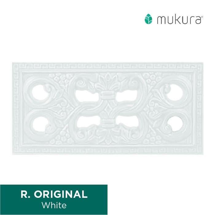 Roster Lubang Angin Keramik Mukura Original 20 x 40 cm - Putih
