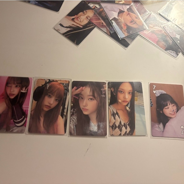 Bundle photocard haerin newjeans haerin melet haerin earmuff haerin hormat haerin mic haerin cemong 