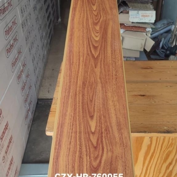 plafon pvc coklat serat glossy