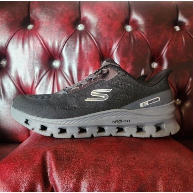 Skecher arch fit glide step pro