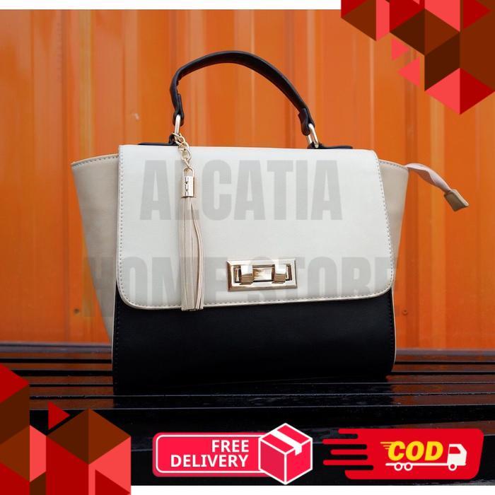 Tas Kerja Wanita PU Elegance Trapeze Hand bag import hitam kombinasi krem / Slingbag - Krem - hitam
