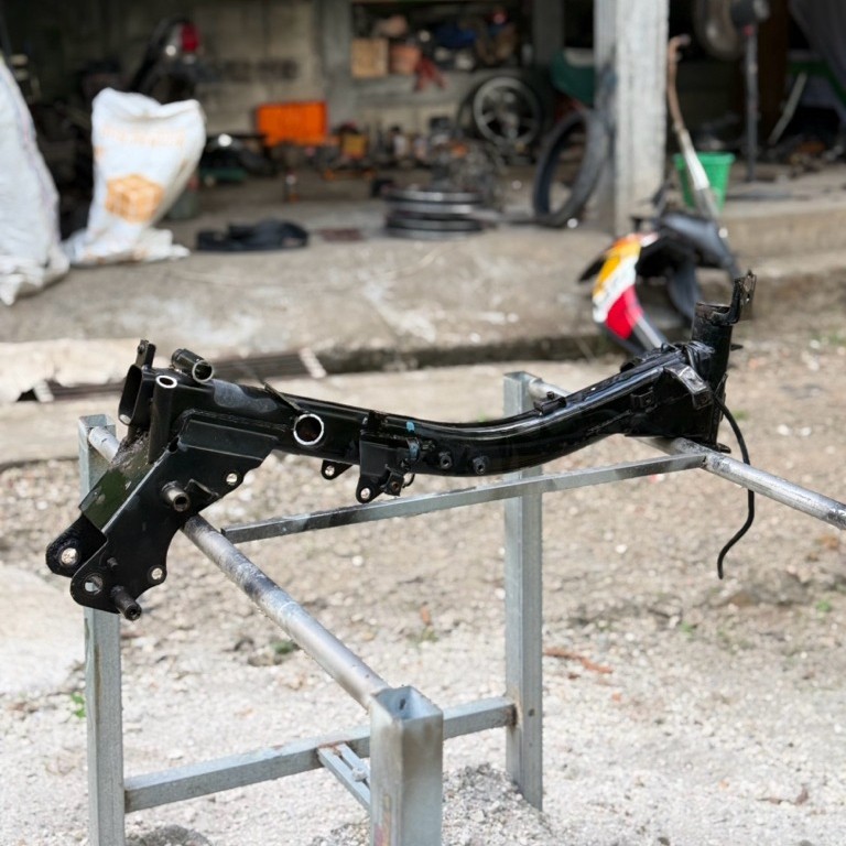 batangan rangka supra x 125 kph kharisma
