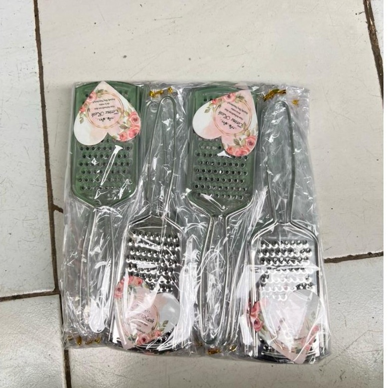 Souvenir Parutan Keju ( 50Pcs ) Kemas Plastik