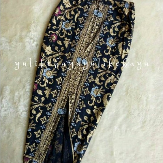 Batik Wisuda,Kondangan Rok Batik Wisuda,Kondangan | rok span belahan depan,Kondangan | rok span bela