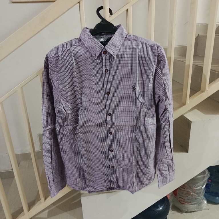 Kemeja Elle Second Original Slim Fit M