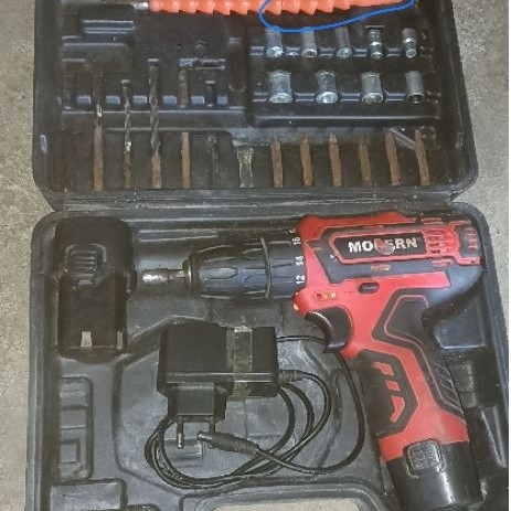 Bor Baterai Modern M-13 SET 10mm - Cordless, Reversible, Torsi 18 bekas pakai normal like new