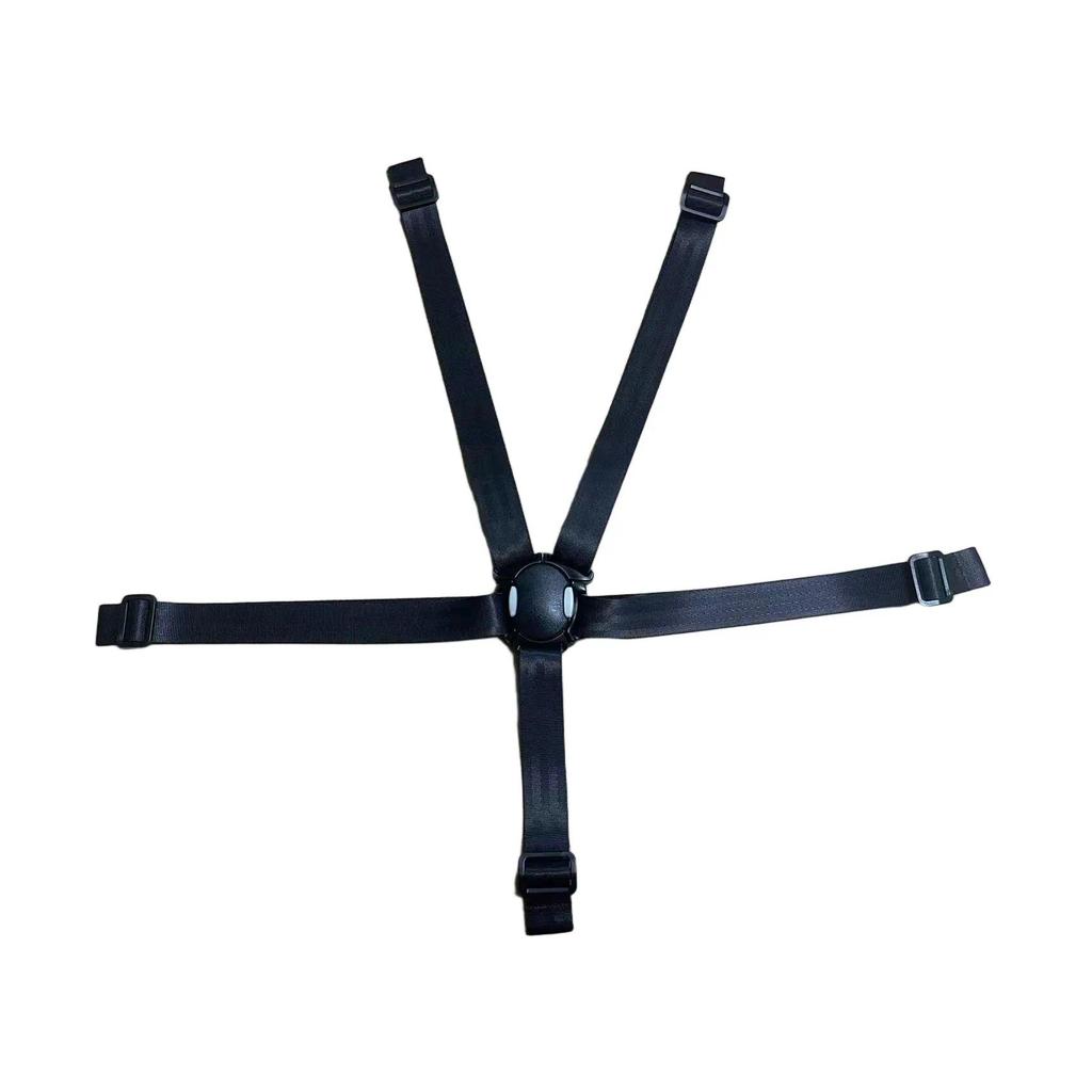 Magnetic harness strap for guzzieandguss perch hook on high chair
