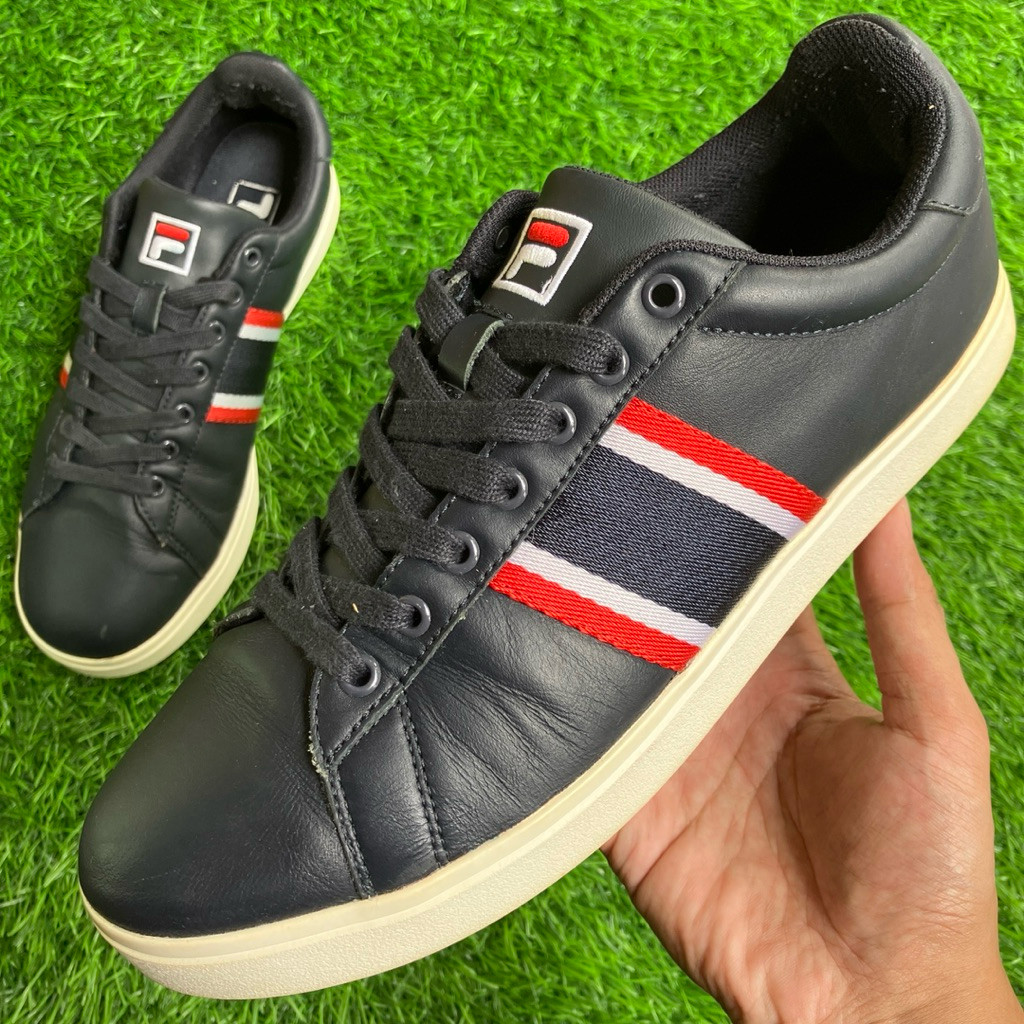 Sepatu FILA Vigor Low Legendary Blue sneakers ukuran 42 Preloved