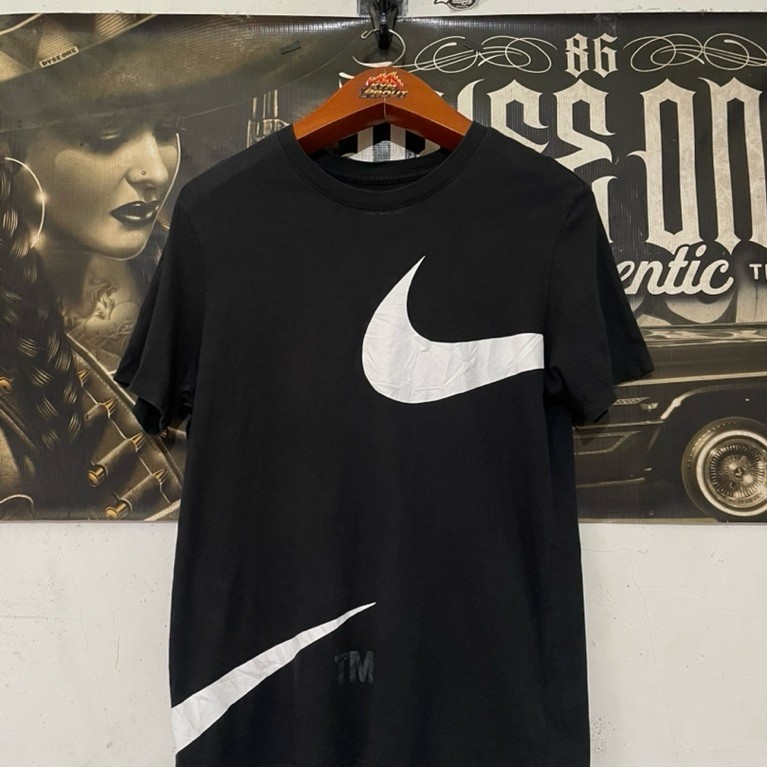 kaos nike second