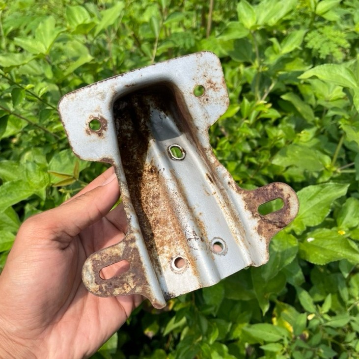 Pangkon lampu belakang v80 original