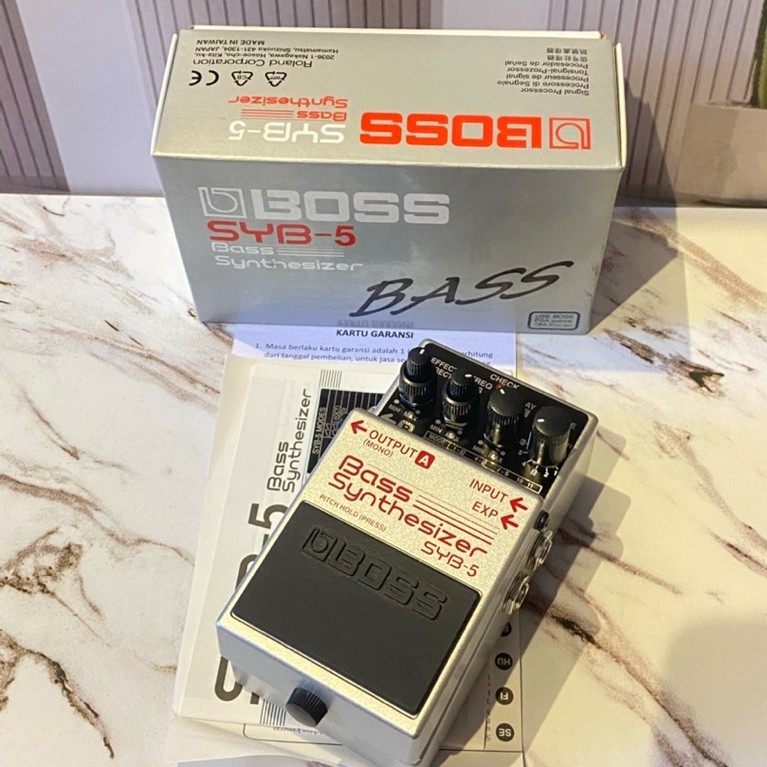 Pedal Efek Bass Synthesizer BOSS SYB-5