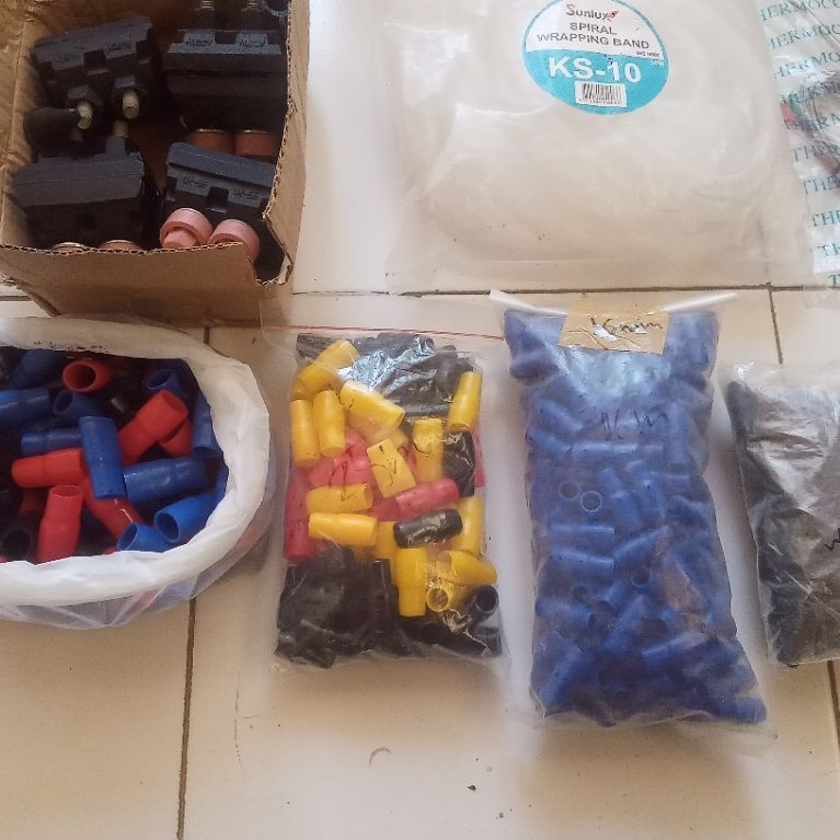 aksesoris listrik clamp kabel sarung skun