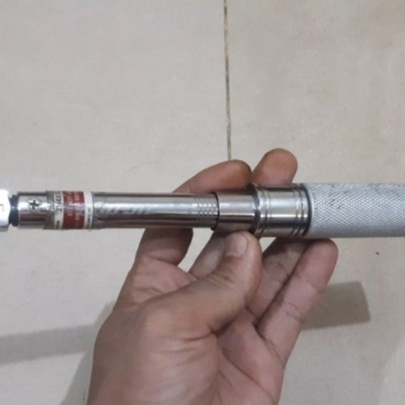 kunci torsi snap-on