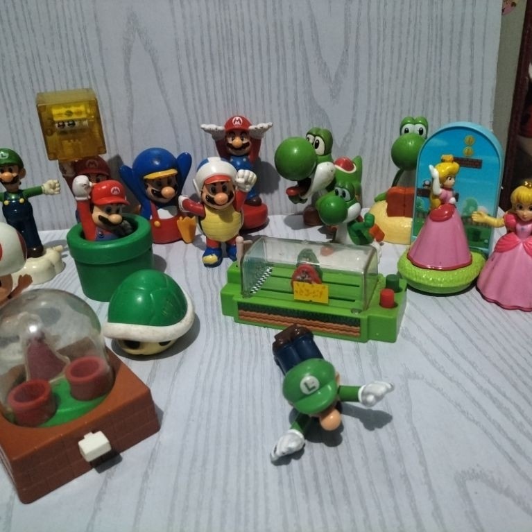 ​[PRELOVED] Koleksi Figure Super Mario Bros - Mainan Figur Karakter Mix