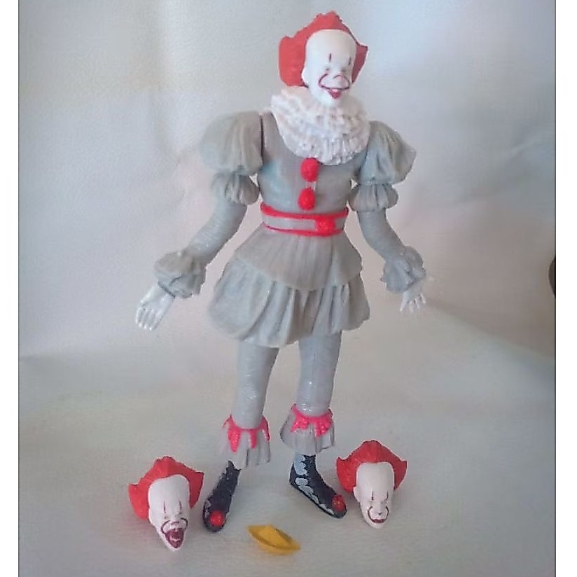 Mainan Action Figure Horror IT